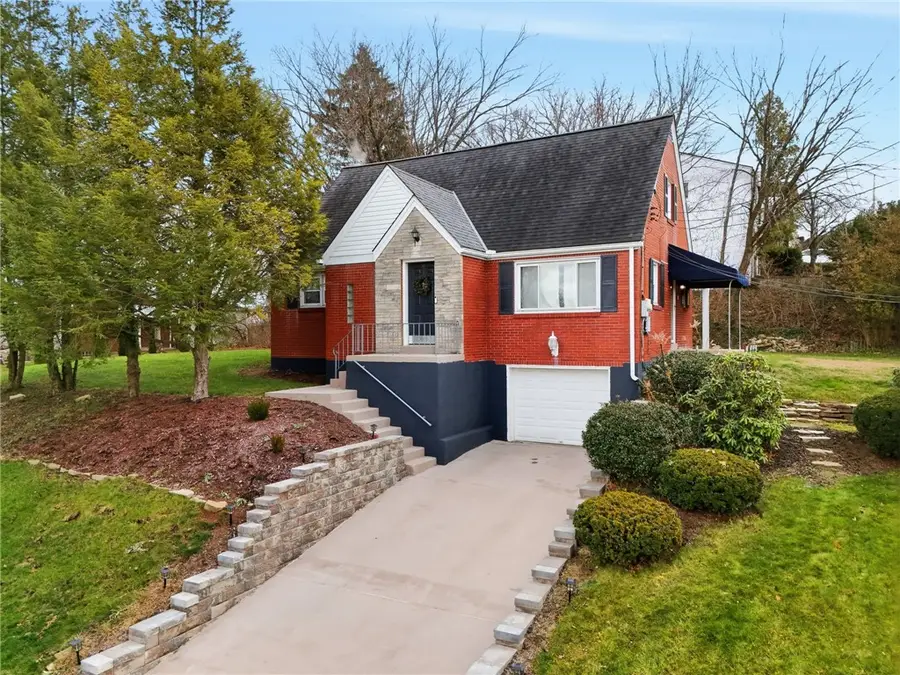 1024 Garden Pl, Shaler, PA 15116 - Image #3