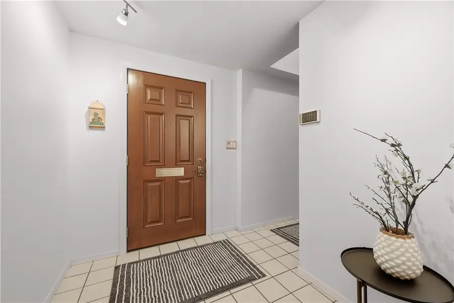 4700 Ellsworth Ave #4, Pittsburgh, PA 15213 - Image #2