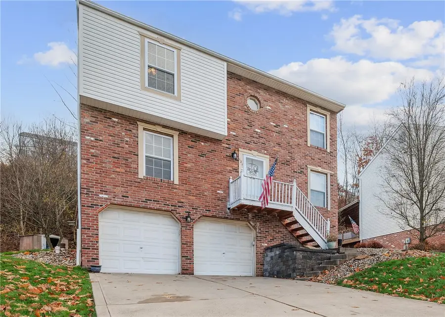 121 Shelbourne Dr, Moon Township, PA 15108 - Image #3