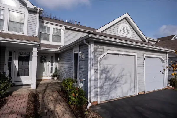 204 Clearbrook Ct, Cranberry Twp, PA 16066