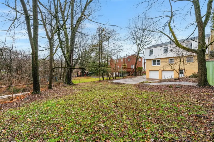 176 Colonial Village Drive, Penn Hills, PA 15235 - Image #3