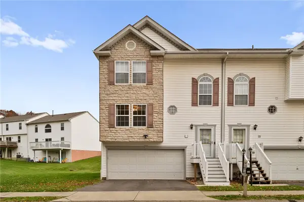 105 Pine Valley Dr, North Fayette, PA 15126