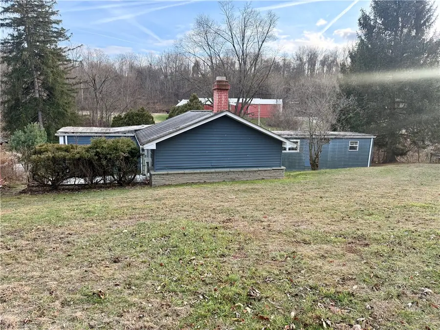233 Huntingdon Rd, Wyano, PA 15679 - Image #2