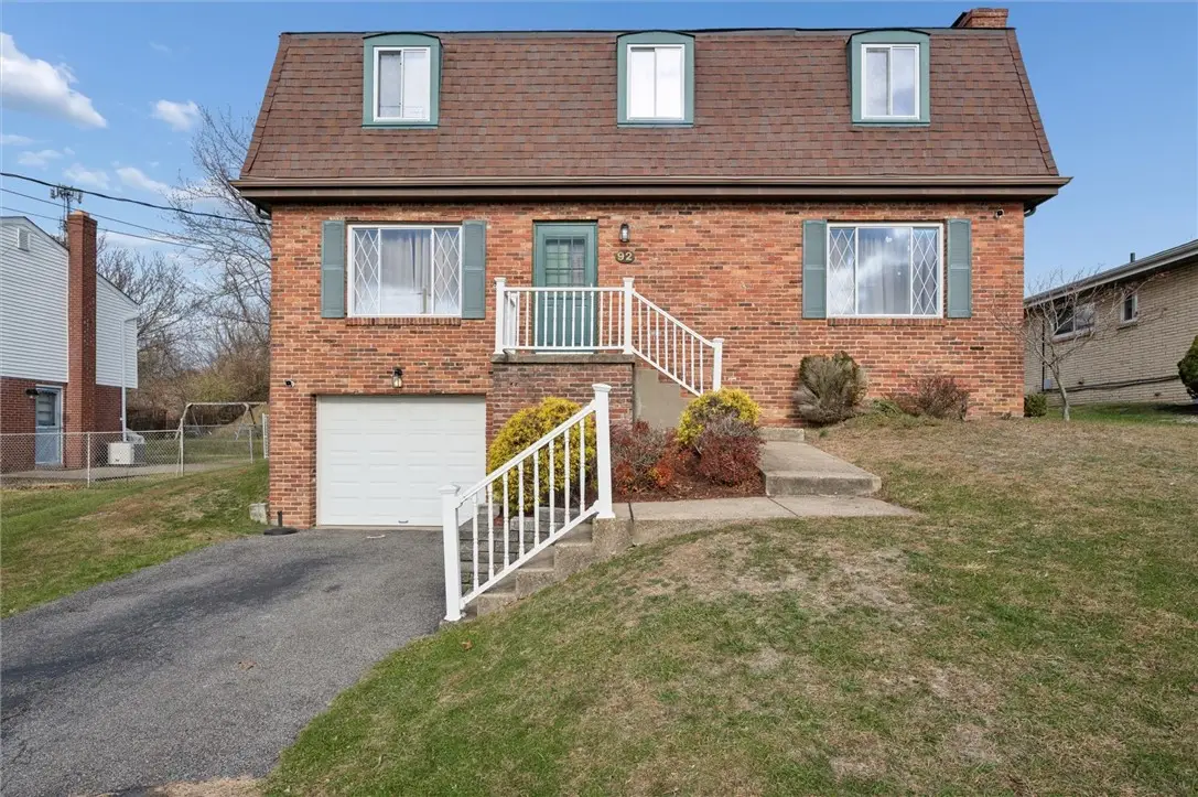 92 Skyvue Dr, Whitehall, PA 15234 - Image #1