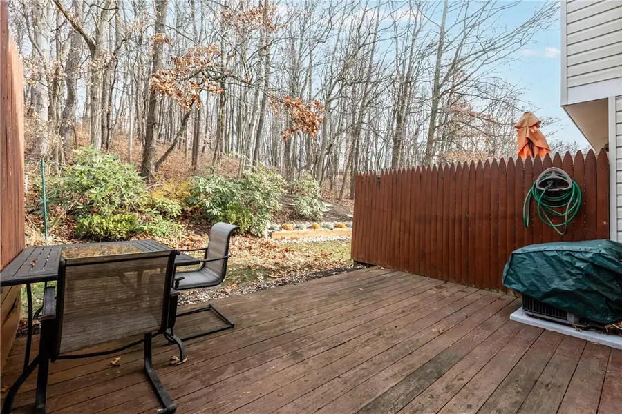 504 Lexington Dr, Hopewell, PA 15001 - Image #3