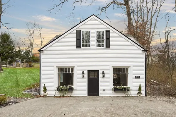 4978 South Pioneer Rd, Hampton, PA 15044