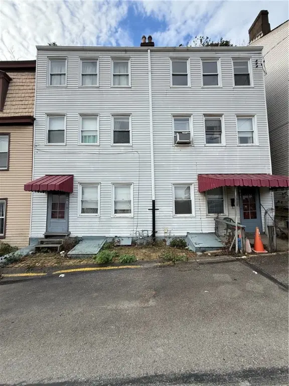 840-842 Windom St, Pittsburgh, PA 15203 - Image #1