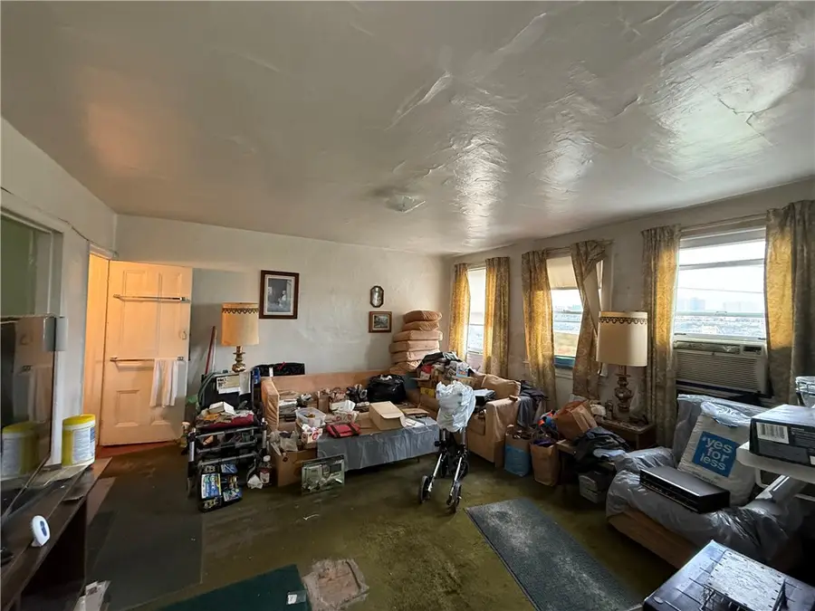 840-842 Windom St, Pittsburgh, PA 15203 - Image #2