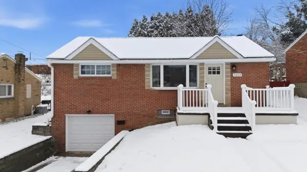 5320 Blossom Rd, Baldwin, PA 15236 - Image #1