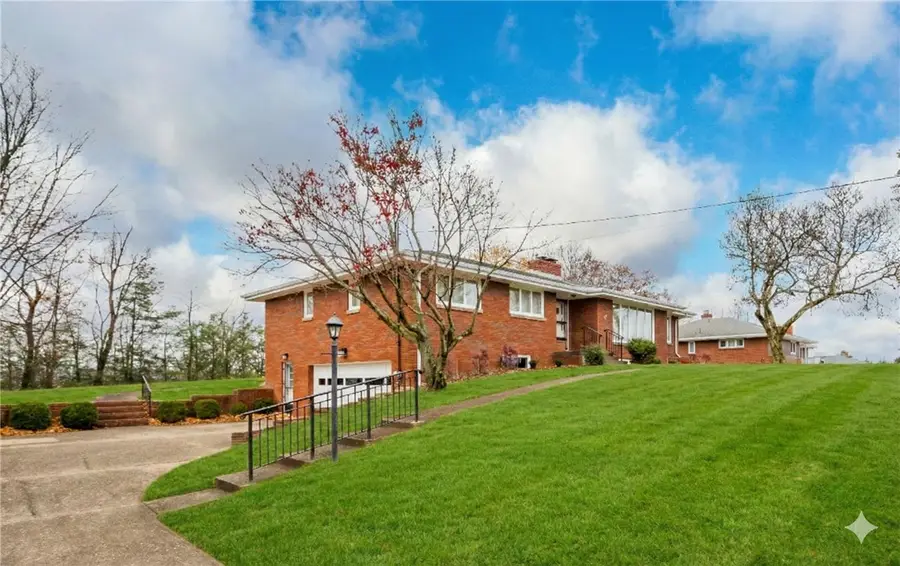 118 Clearview Dr, McMurray, PA 15317 - Image #2