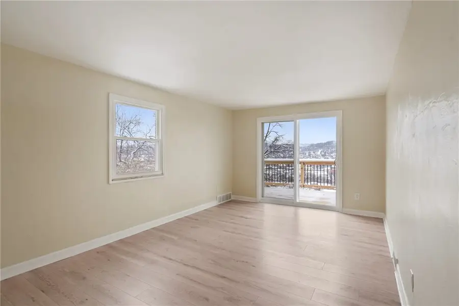 3825 Inland Ave, West Mifflin, PA 15122 - Image #3