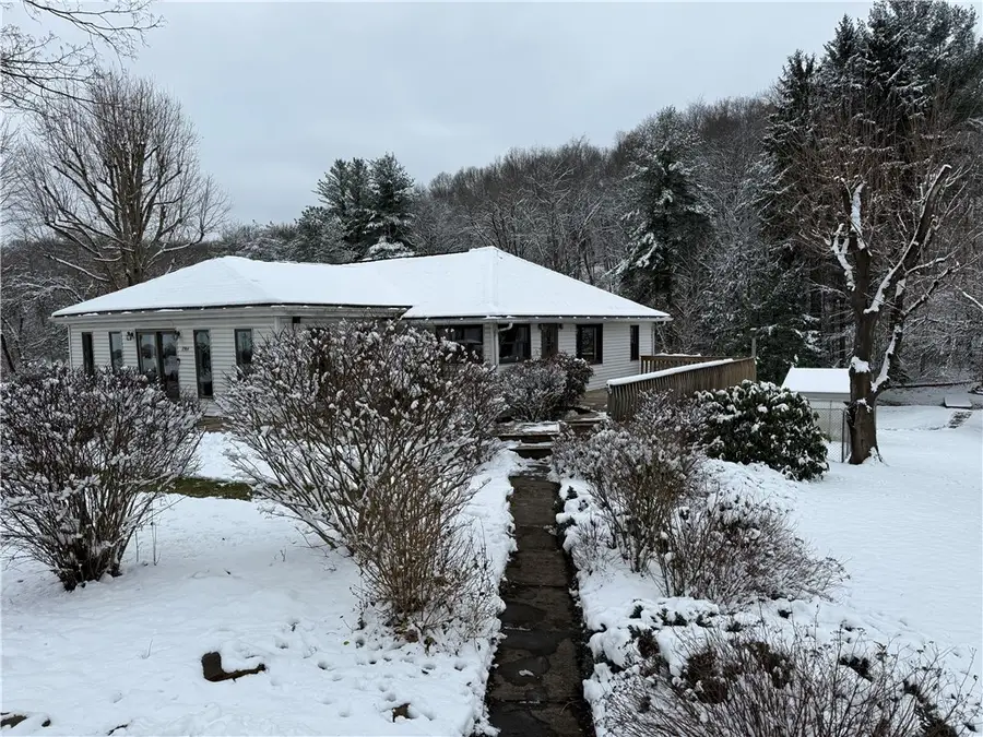 2964 Mcintyre Rd, Jacksonville, PA 15756 - Image #2