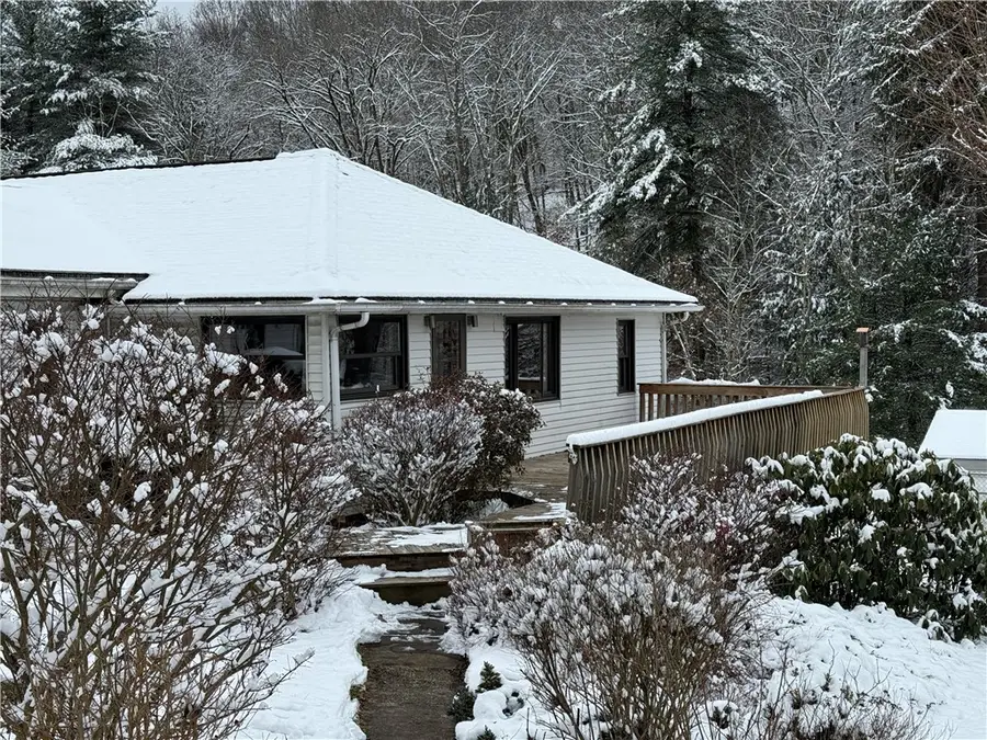 2964 Mcintyre Rd, Jacksonville, PA 15756 - Image #3