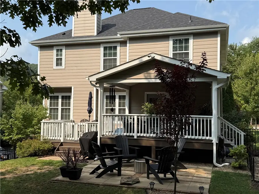 164 Hampshire Dr, Cranberry Township, PA 16066 - Image #2