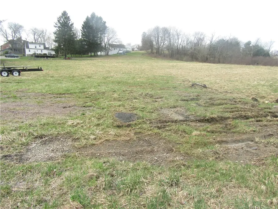 742 S Edgewood Ave (rear), Somerset, PA 15501 - Image #3