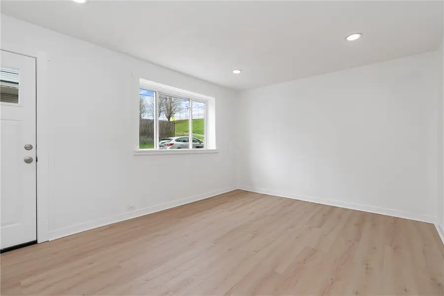 2307 Salisbury St, Pittsburgh, PA 15210 - Image #3