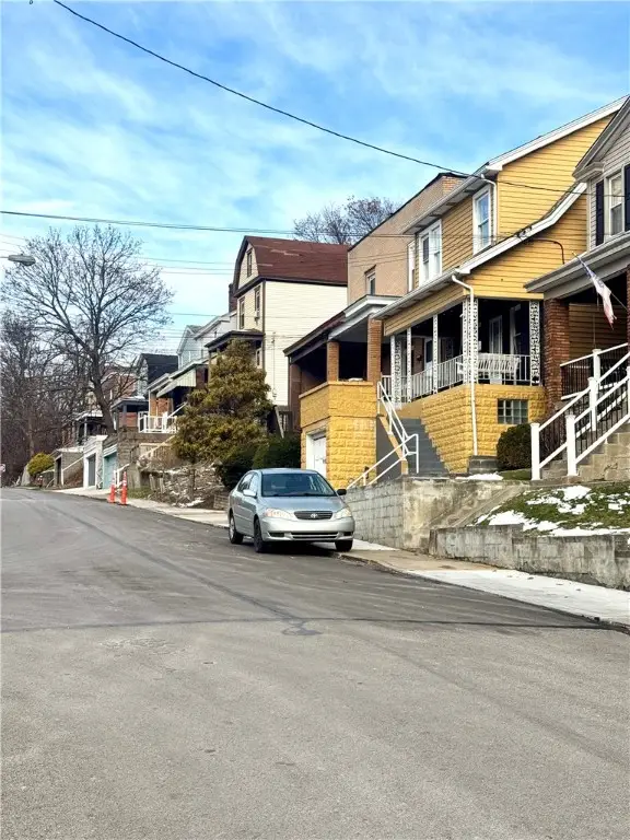 91 Westwood St, Mount Washington, PA 15211 - Image #2