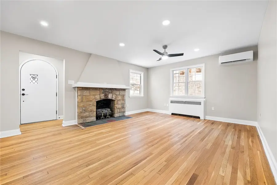 415 Serpentine, Mount Lebanon Township, PA 15243 - Image #2