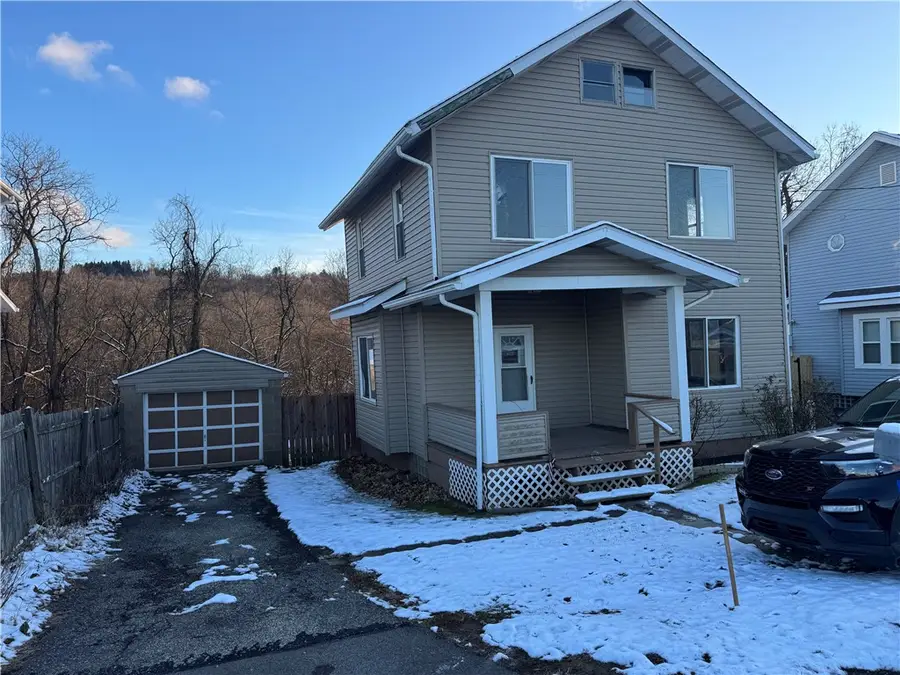 637 Memorial Dr, Plum, PA 15068 - Image #2