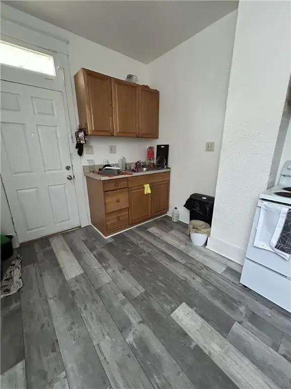 839 Hober Ave, Stowe, PA 15136 - Image #2