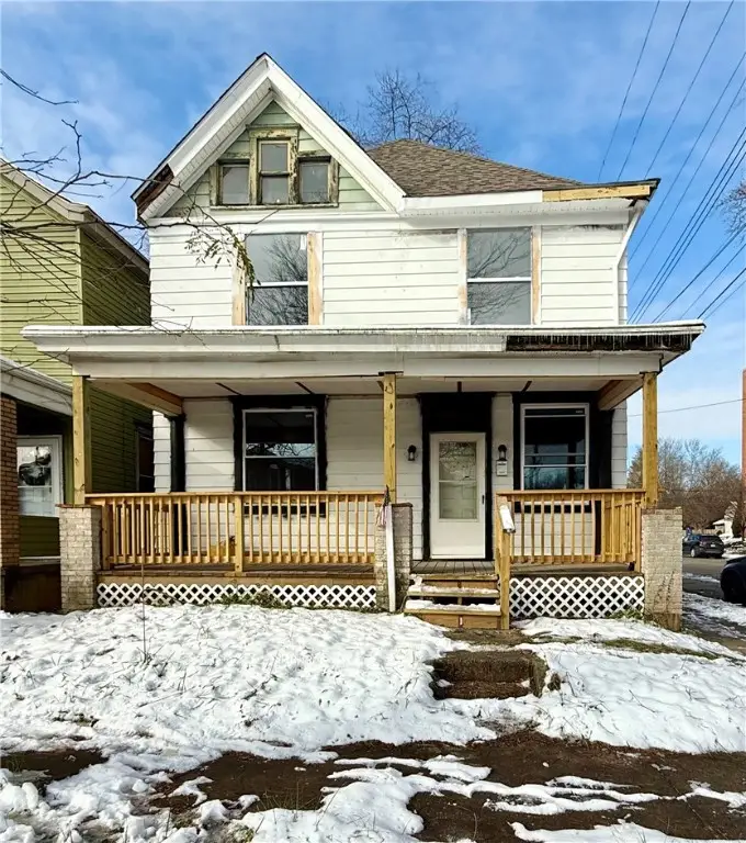 841 2nd Ave, Beaver Falls, PA 15010 - Image #1