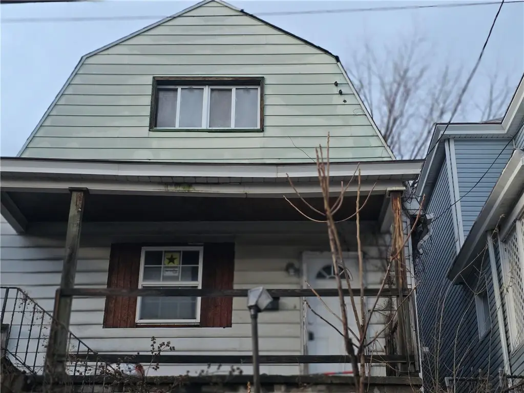 830 Frank St, McKees Rocks, PA 15136 - Image #1