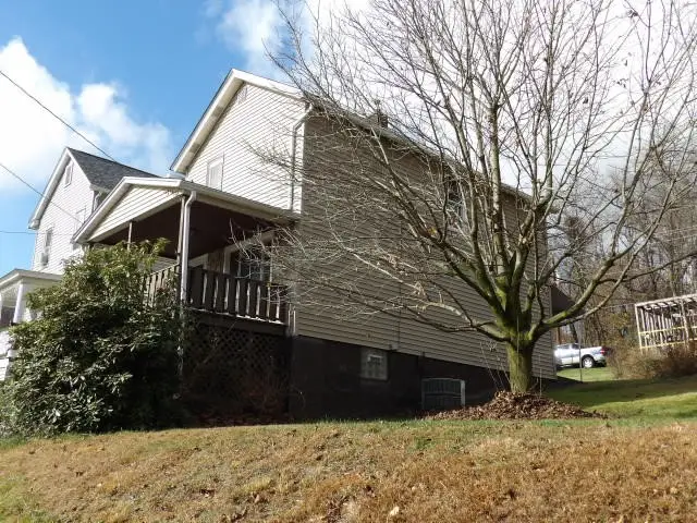 1019 Arlington Avenue, Jeannette, PA 15644 - Image #2