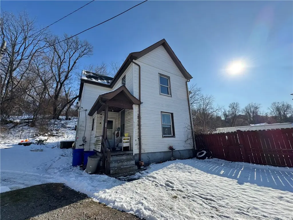 311 Shadyside St, New Castle, PA 16101 - Image #1