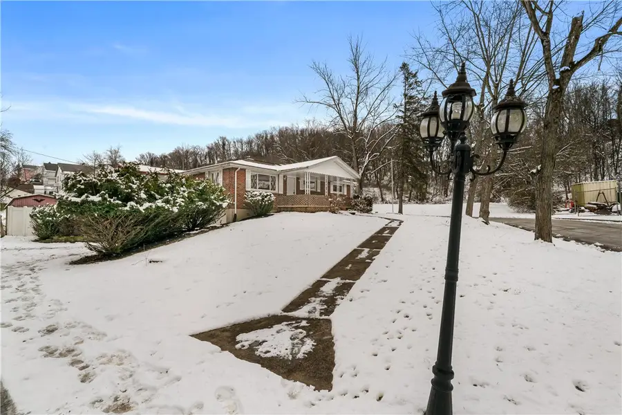 707 Clark Ave, Jeannette, PA 15644 - Image #3