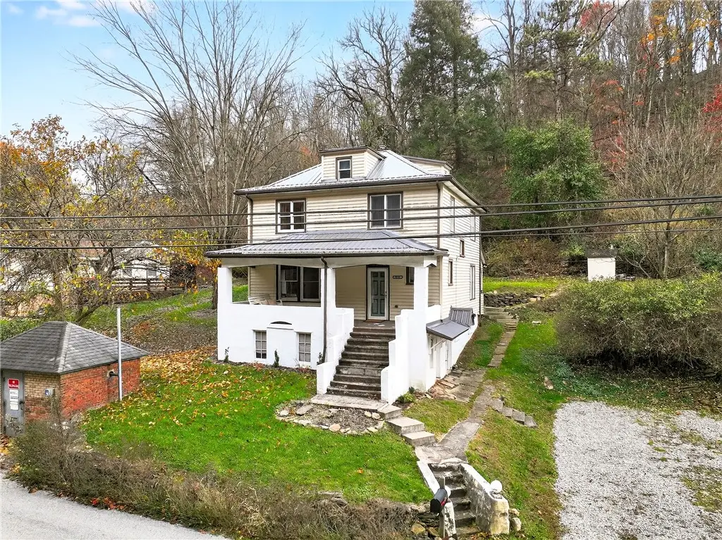 574 Webster Hollow Rd, Rostraver, PA 15012 - Image #1