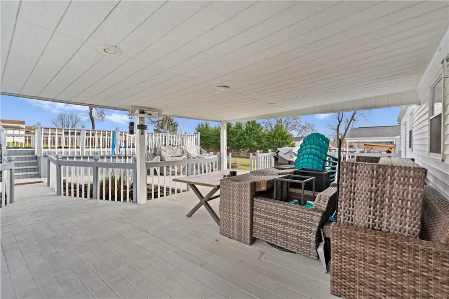 1877 George Cir, North Huntingdon, PA 15642 - Image #3