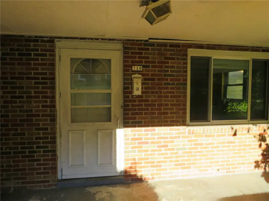 310 Anthon Dr, Penn Hills, PA 15235 - Image #3