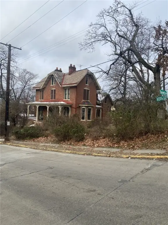 45 Hodgson Ave, Ingram, PA 15205 - Image #1