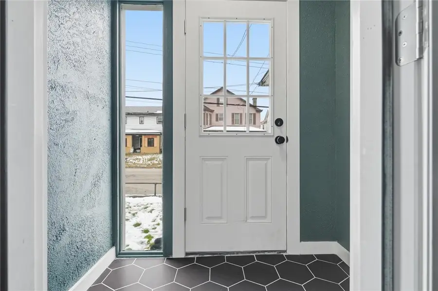 236 E 18th Ave, Homestead, PA 15120 - Image #2