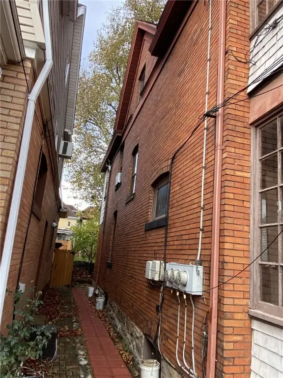 2 Dakota St, Ingram, PA 15205 - Image #3