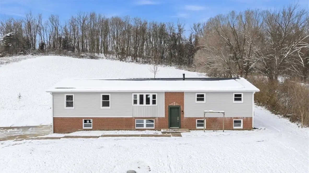 214 Mccleary Rd, Raccoon, PA 15050 - Image #1