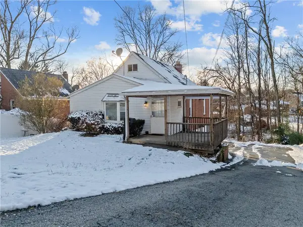 237 Collins Dr, Penn Hills, PA 15235