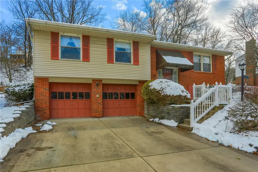 556 Sangree Rd, Ross Township, PA 15237 - Image #3