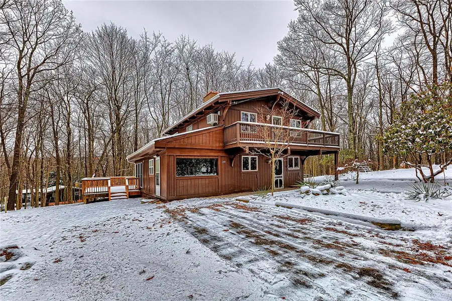 248 Greenbrier Rd, Bear Rocks, PA 15610 - Image #3