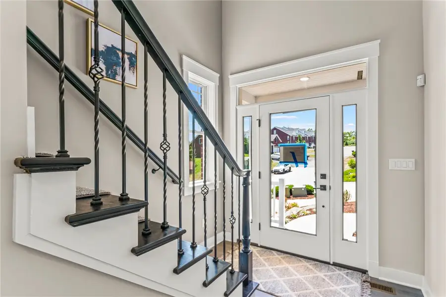 112 Anderson Station, Venetia, PA 15367 - Image #2