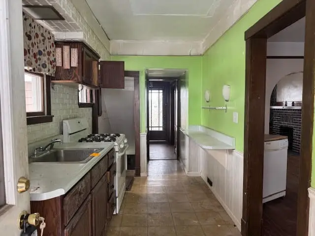 514 Hiland Ave, Coraopolis, PA 15108 - Image #2