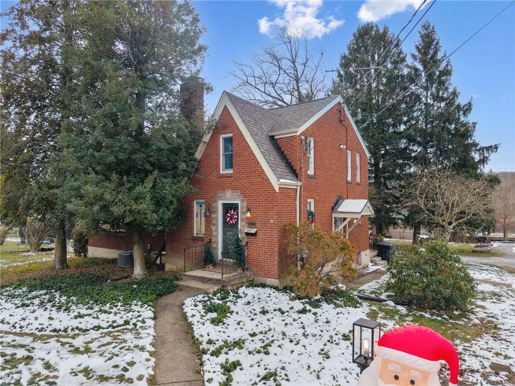 4773 Warner Dr, Murrysville, PA 15668 - Image #1