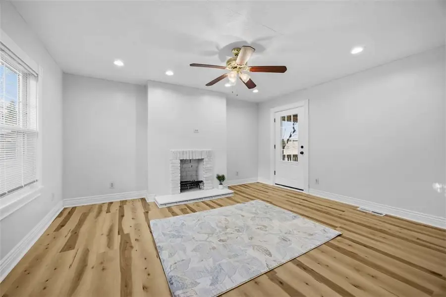 300 Western Ave, Oakdale, PA 15071 - Image #2