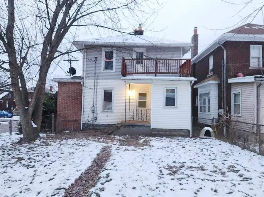 611 Spruce Ave, Sharon, PA 16146 - Image #3