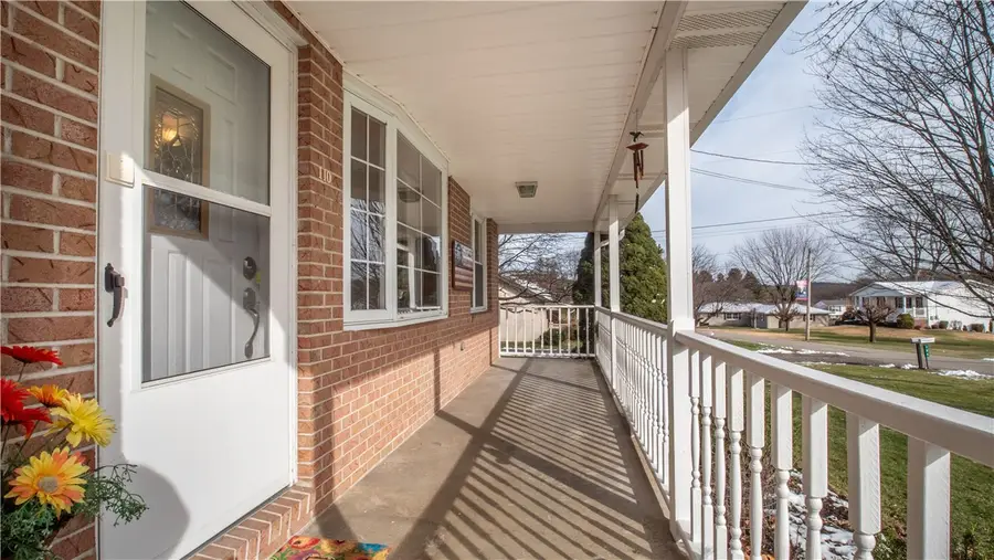 110 Hickory Ln, West Leechburg, PA 15656 - Image #2