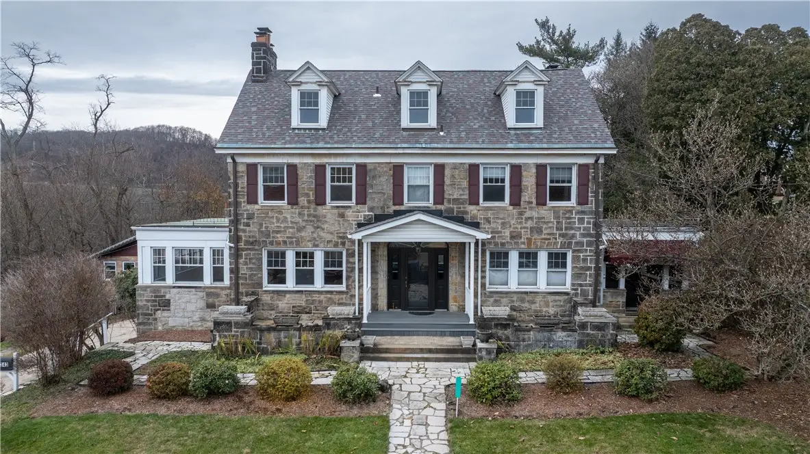 343 E 11th Ave, Tarentum, PA 15084 - Image #1