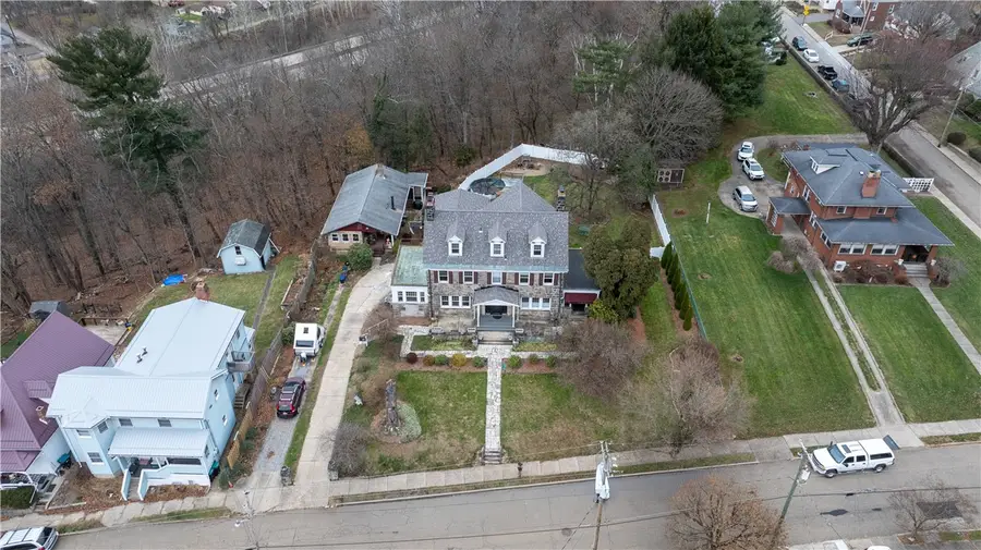 343 E 11th Ave, Tarentum, PA 15084 - Image #2