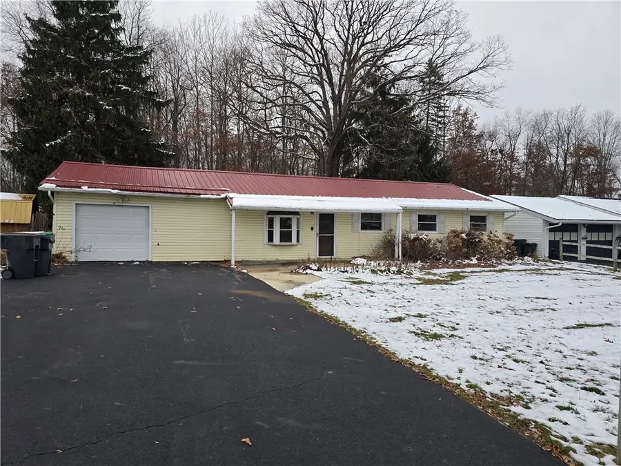 244 Sherwood Dr, Cranberry Township, PA 16066 - Image #2