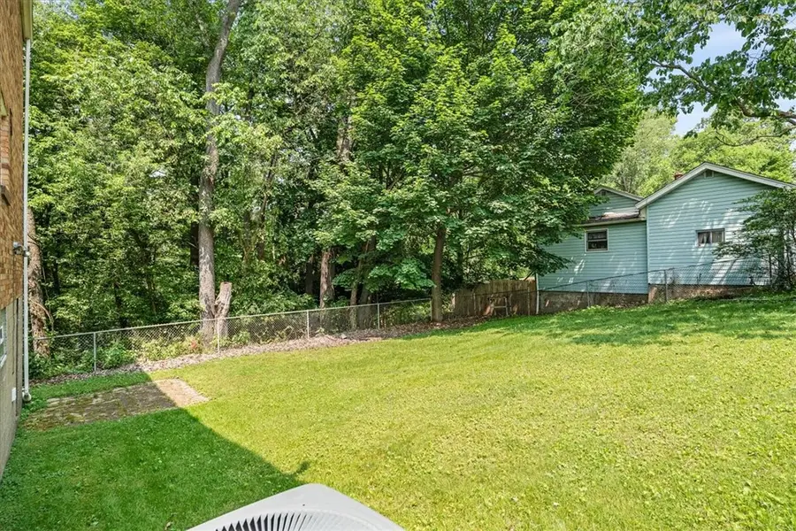 132 Homer Pl, Shaler, PA 15223 - Image #3