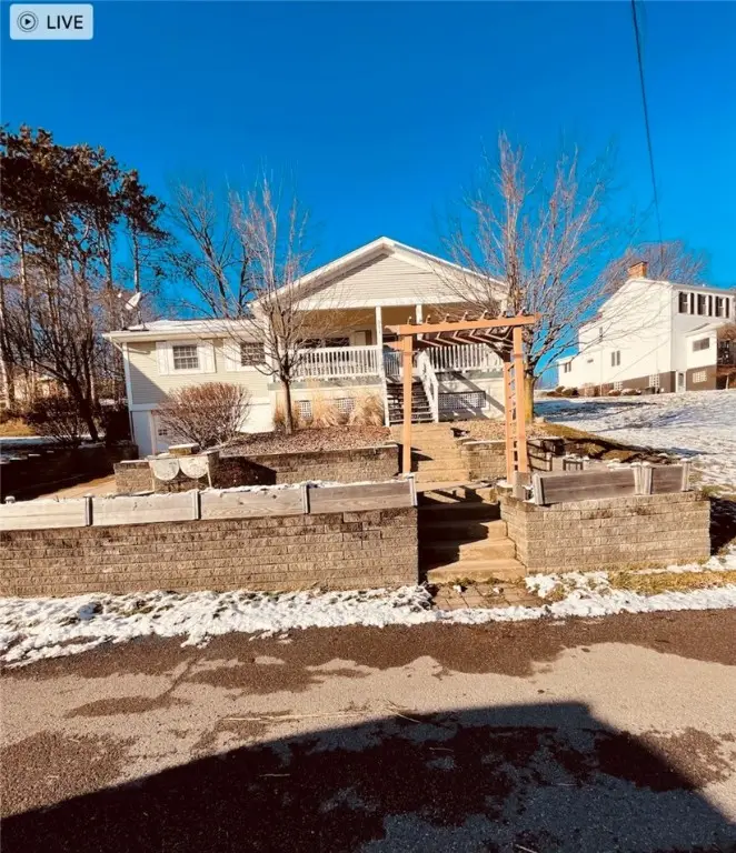 211 Fairmont St, McDonald, PA 15057 - Image #1